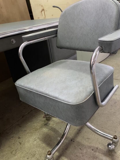Scrivania di design americano degli anni 50 - immagine 13