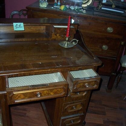 Antica scrivania  in legno di noce Epoca ‘800 - immagine 5