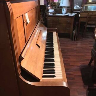 Pianoforte antico verticale noce