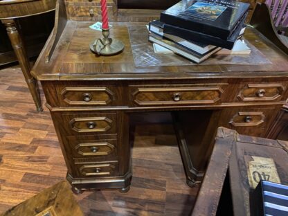 Antica scrivania  in legno di noce Epoca ‘800 - immagine 7