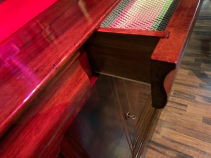 Grande Credenza Antica Cappuccina in Noce - immagine 7