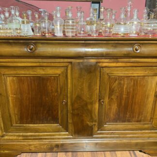 Grande Credenza Antica Cappuccina in Noce