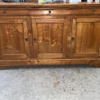 Credenza francese in legno di ciliegio del XIX secolo