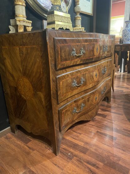 Cassettone Napoletano del 1700 - immagine 2