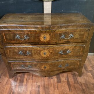 Cassettone Napoletano del 1700