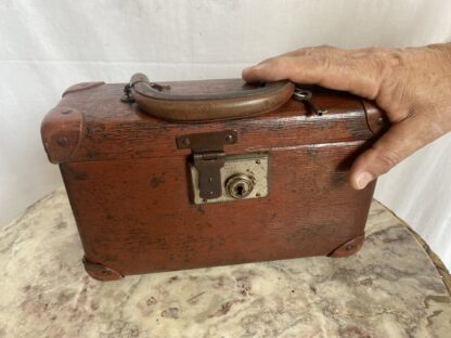Piccole valigette in cuoio inglesi anni '40 - immagine 3