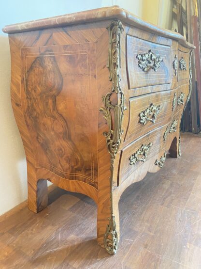 Elegante comò Luigi XV  del XIX secolo - immagine 7