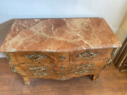 Elegante comò Luigi XV  del XIX secolo - immagine 3