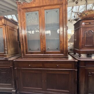 Antica credenza del '800