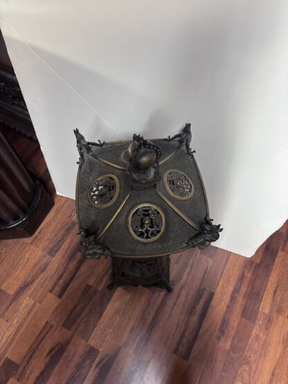 Una lampada da tavolo lanterna in bronzo giapponese rara e molto decorativa - immagine 8
