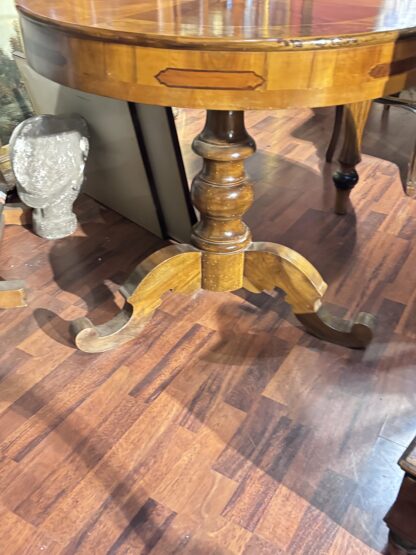 Tavolo rotondo intarsiato - fine XIX / inizio XX sec - Stile Biedermeier - immagine 4